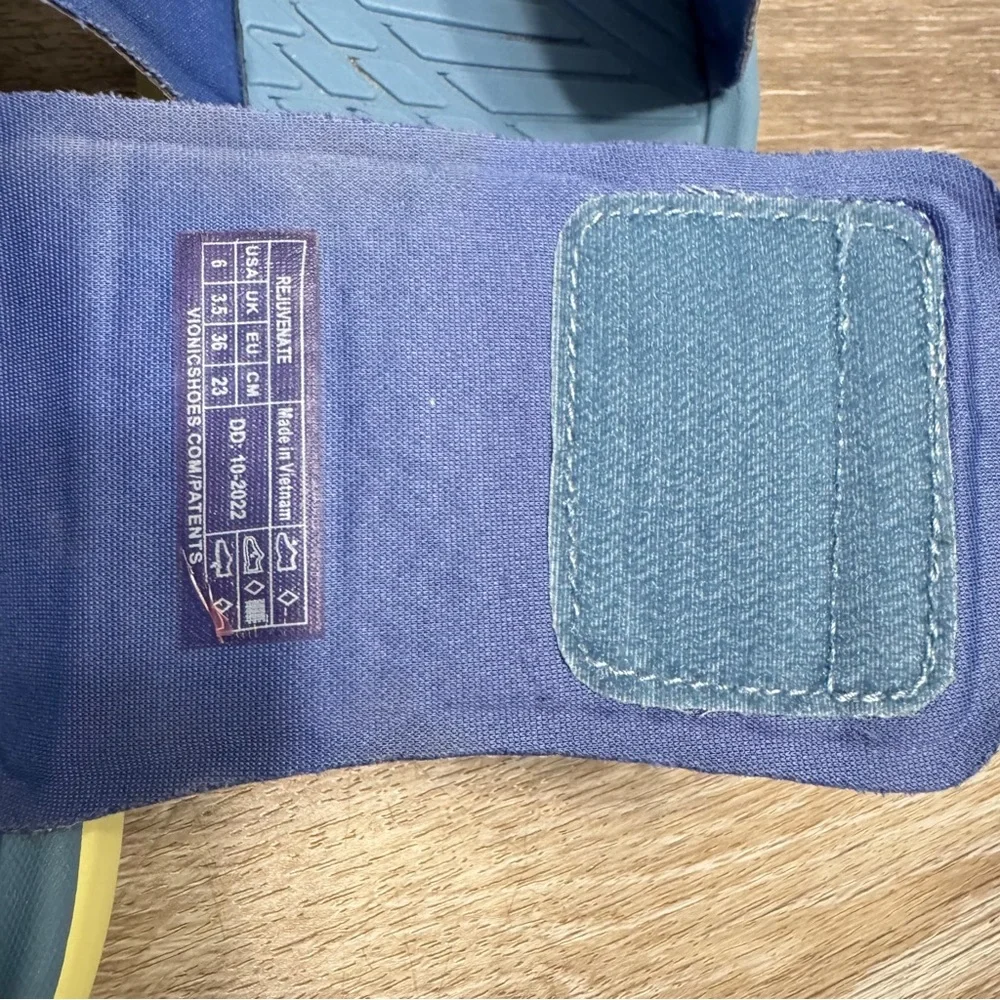 Vionic REJUVENATE RECOVERY SANDAL Slide  Womens 6 Light Blue Yellow‎ Sole - Picture 8 of 14